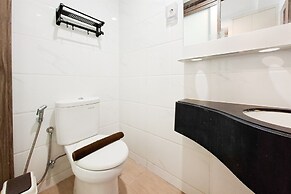 Studio With Simple Style At Sky House Bsd Apartment