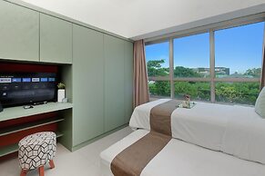 Chic And Cozy Studio Space At Apartment Springlake Summarecon Bekasi