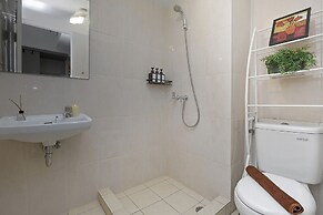 Chic And Cozy Studio Space At Apartment Springlake Summarecon Bekasi