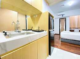 Modern Look Studio At The Alton Apartment
