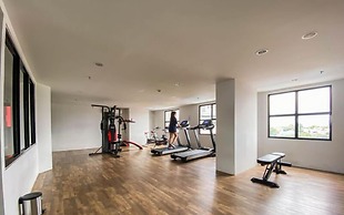 Compact Studio With City View At The Alton Apartment