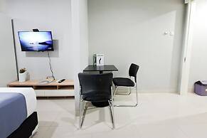 Restful Monochrome Studio At Apartment The Ayoma