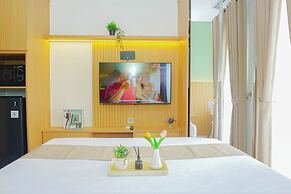 Soft Toned Studio At Transpark Cibubur Apartment