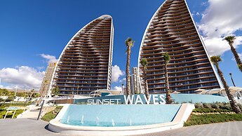 Sunset Waves 22-32 in Benidorm