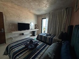 Simple & Luxury