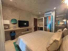 Simple & Luxury