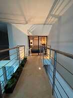 Simple & Luxury