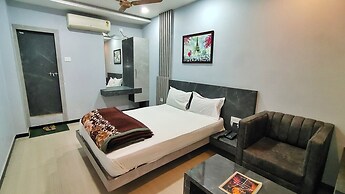 Hotel Jay Deluxe