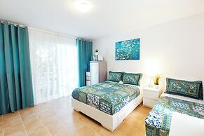BRISAS TROPICAL playa LOS CORALES