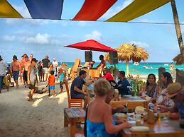 BRISAS TROPICAL playa LOS CORALES