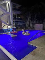 Studio Au Centre-ville à 2 Minutes de la Plage 105