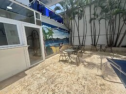 Studio Au Centre-ville à 2 Minutes de la Plage 105