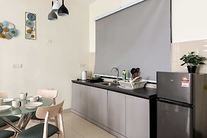 Modern Duplex Stay Near Jonker St