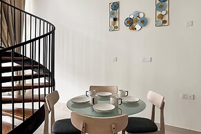 Modern Duplex Stay Near Jonker St