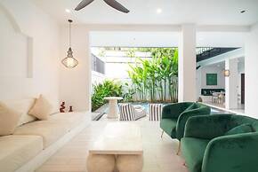 The Fallons Villa Berawa, Canggu by Sandara