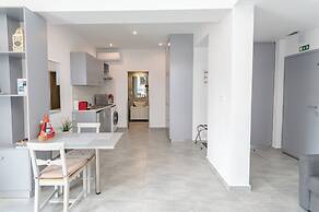 Milva Apartments