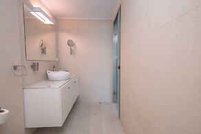 Milva Apartments