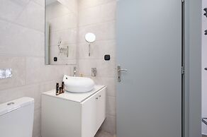 Milva Apartments