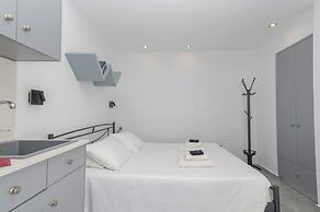 Milva Apartments
