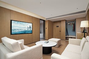 Mehood Lestie Hotel