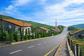 Sugovushan Hotel and Cottages