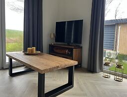 Scenic Countryside Retreat for 4