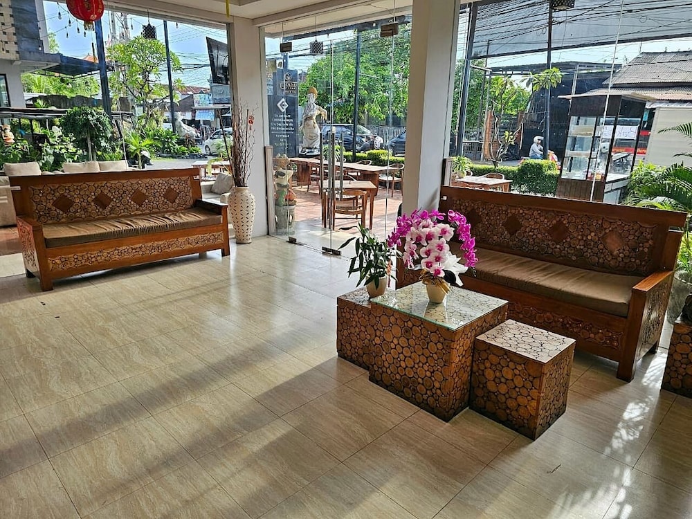 Grand Kesambi Villa
