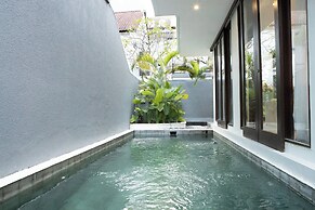 Grand Kesambi Villa