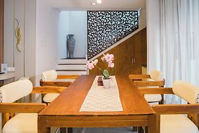 Grand Kesambi Villa