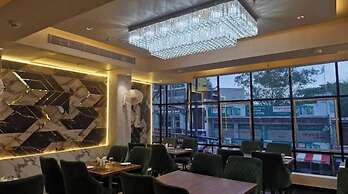 Hotel Bhagwati Grand