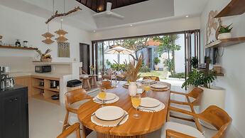 Villa Victoria 2 by Villa Finder