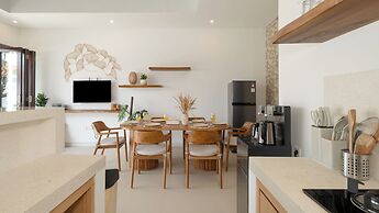 Villa Victoria 2 by Villa Finder