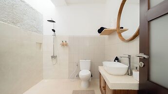 Villa Victoria 2 by Villa Finder