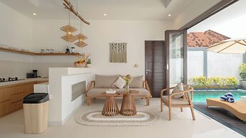 Villa Victoria 2 by Villa Finder