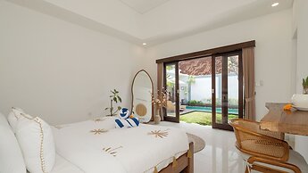 Villa Victoria 2 by Villa Finder