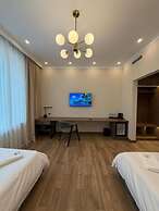 Auris Hotel&Restobar