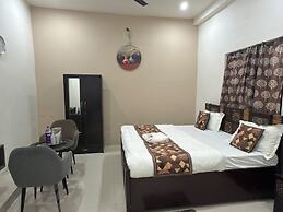 Shri Awadh Hotel