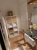 LES LOGES DE BACCHUS