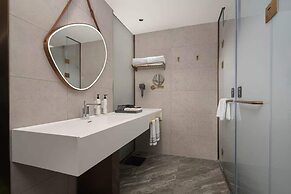 Wanda Moments Hotel Jingshan