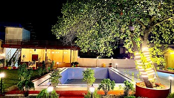 Devora Resort