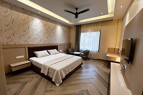 Eco Satva Ayodhya - Kitchen With No-Onion No-Garlic