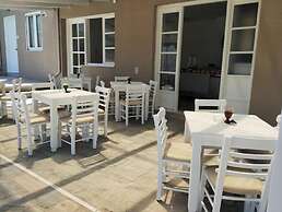 Stardust Rooms and Apartments