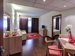 HOTEL CAPITAL