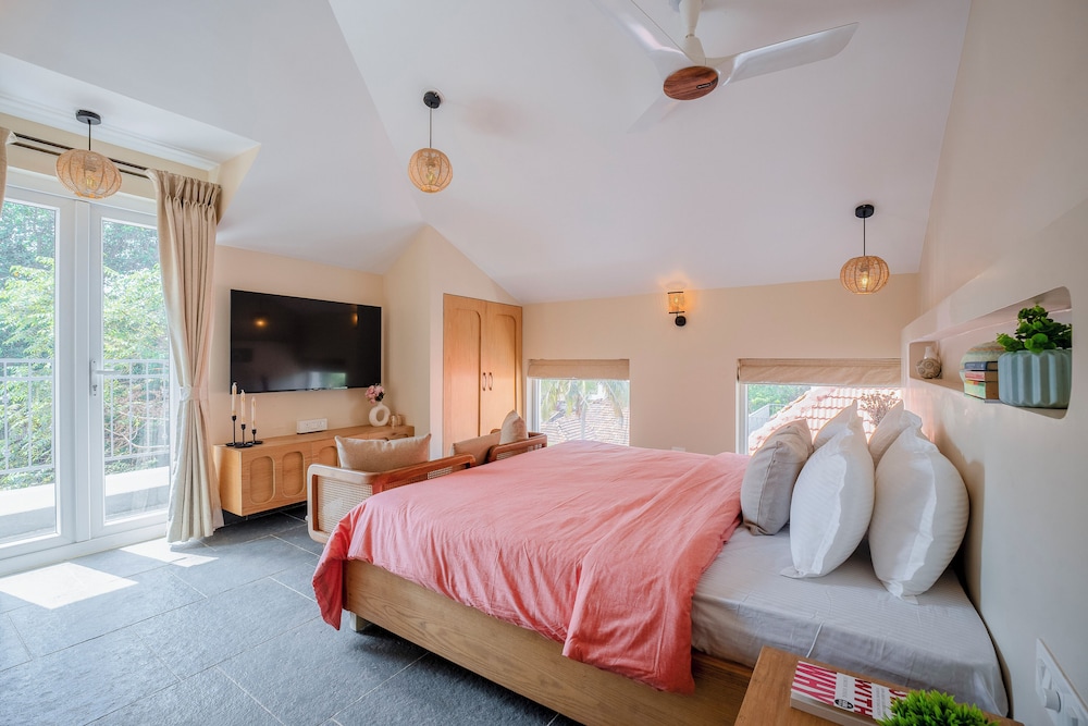 Staymaster White Castle-4BHK