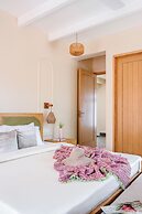 Staymaster White Castle-4BHK