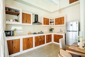Staymaster White Castle-4BHK