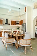 Staymaster White Castle-4BHK