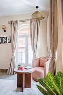 Staymaster White Castle-4BHK