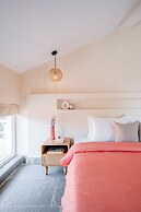 Staymaster White Castle-4BHK
