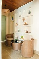 Staymaster White Castle-4BHK